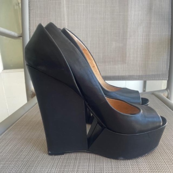 L.A.M.B. Black Leather Amour Wedge Cut Out Platform Heels - Picture 4 of 9